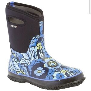 Bogs | Blue and Black Floral Classic Mid Lanai Boots | Size 10